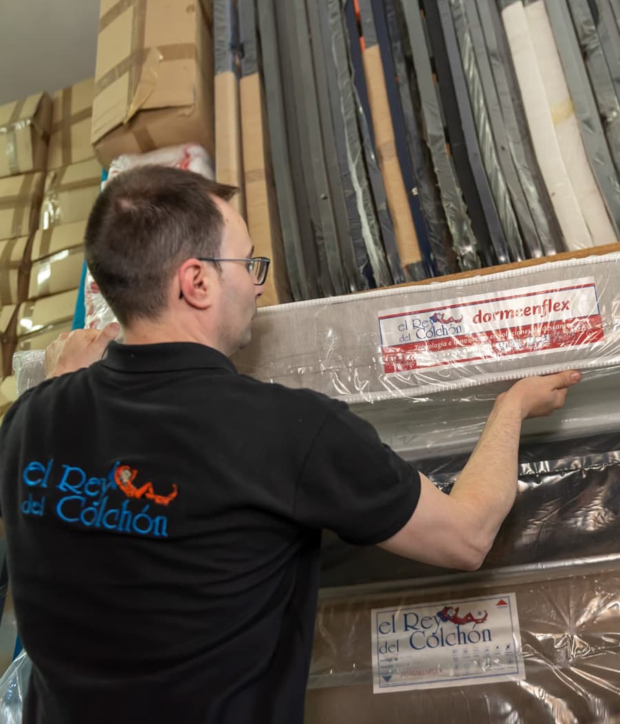 Literas, ropa de cama y colchones para hoteles en Lugo y Sarria